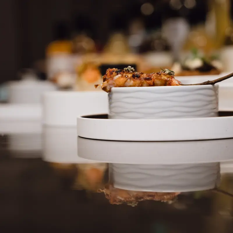 Anrettet grillet sjøkreps, serveres på Yggdrasila Fine dining